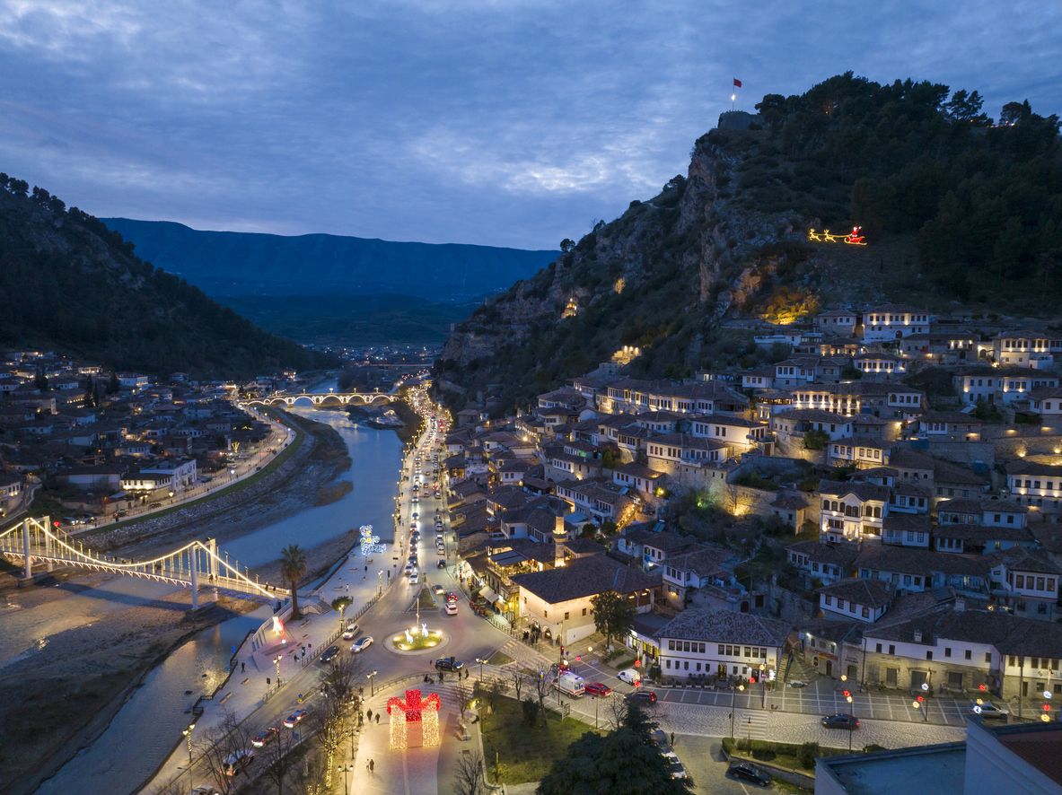 Betar, Riviera Albanesa