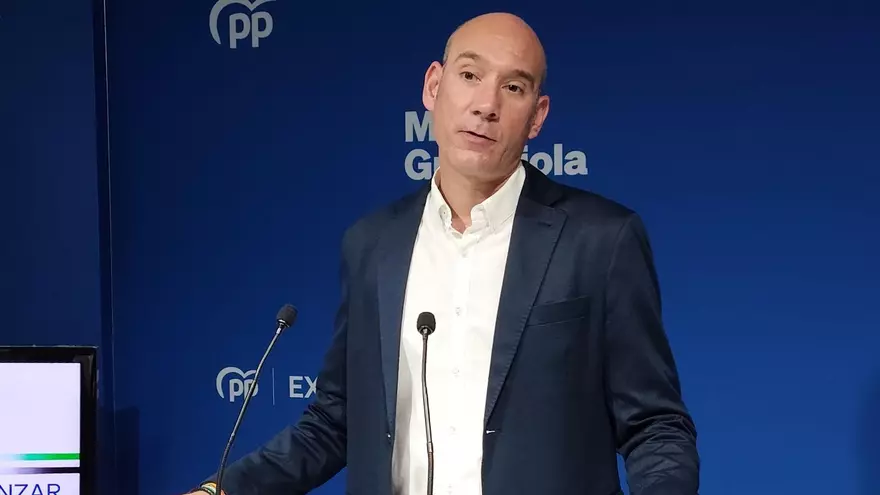 El PP de Extremadura: "Nadie se cree que Sánchez fuese ajeno" a las tramas de corrupción
