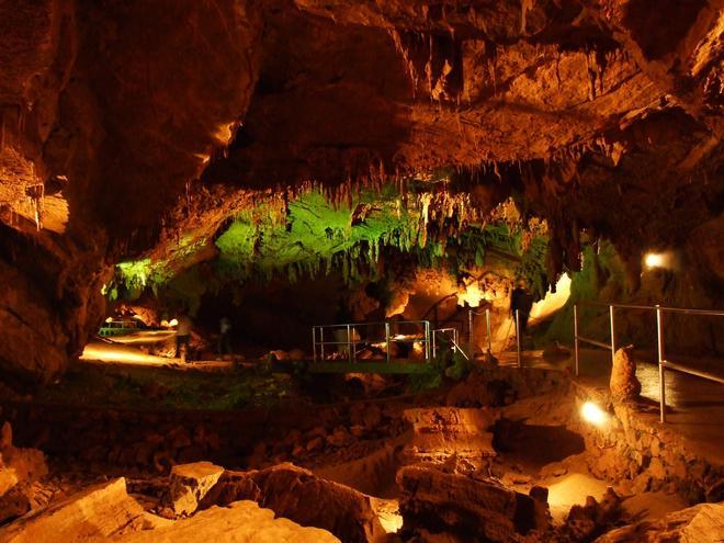Cueva de Vrelo, Macedonia