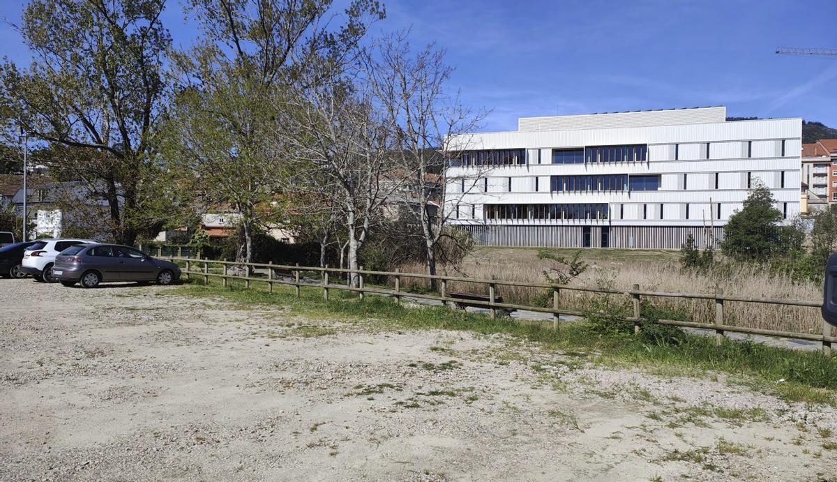 Los facultativos de los turnos regulares estacionarán frente al curso del río de A Fraga. | FIRMA