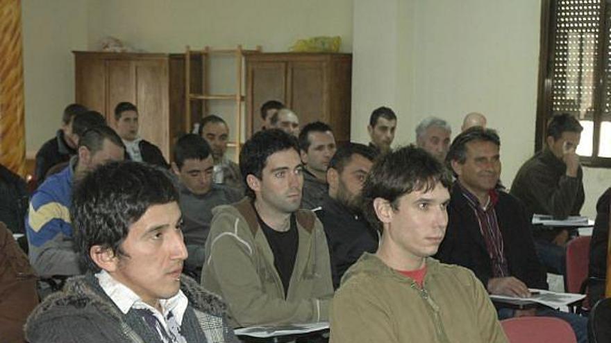 Asistentes al curso de artilleros organizado en Riofrío de Aliste.