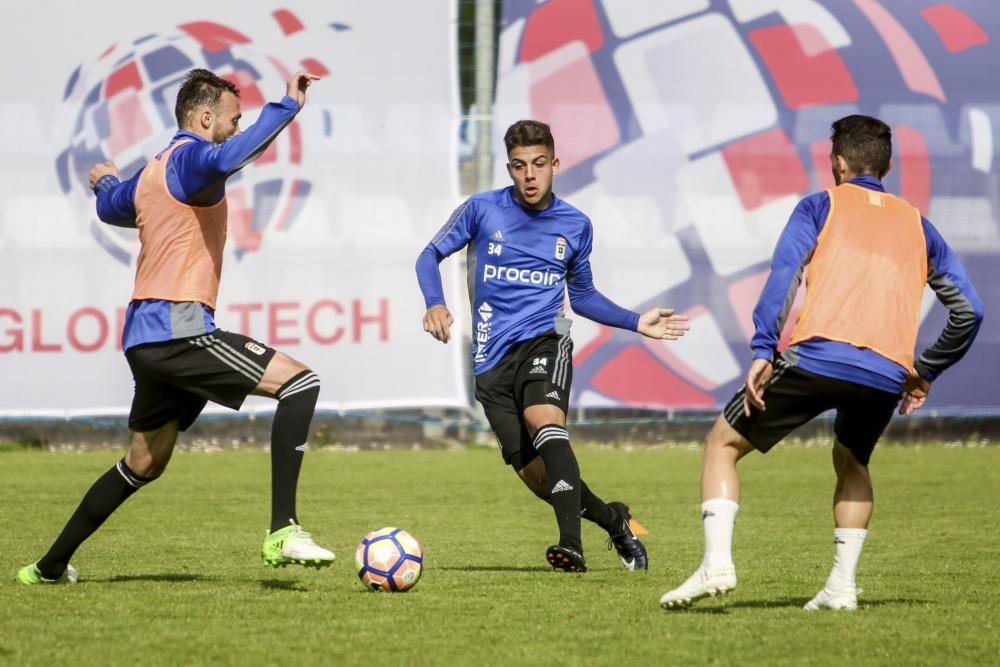 Entrenamiento del Real Oviedo tras el partido en Lugo