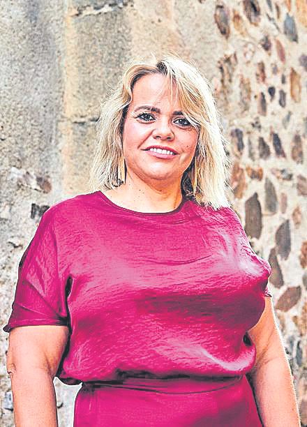 Elvira Prieto.