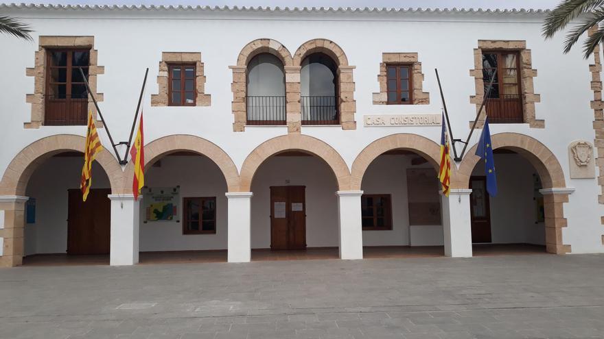 Desahuciada una familia de una vivienda de Santa Eulària