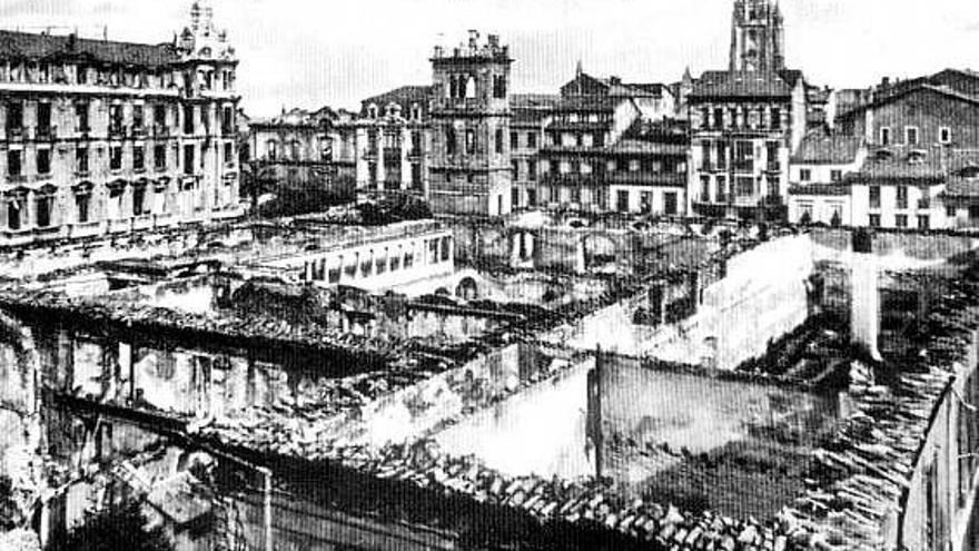 La Universidad de Oviedo, destruida en octubre de 1934.