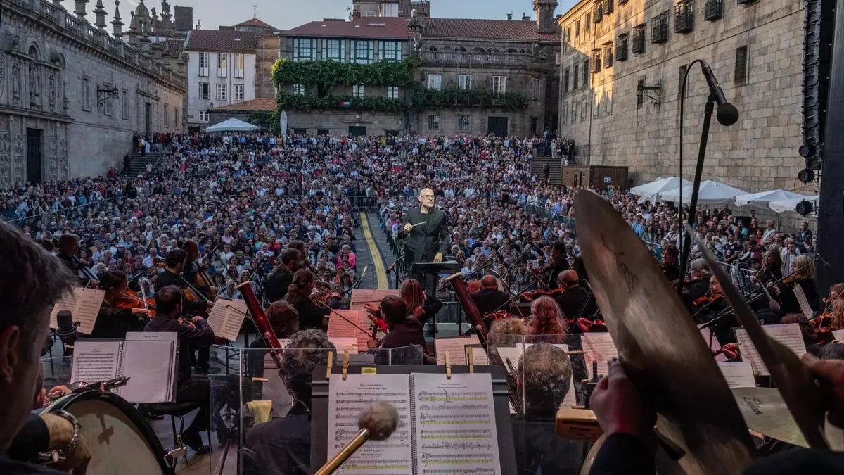 La Real Filharmonía llena la Quintana al ritmo de Verdi y Strauss