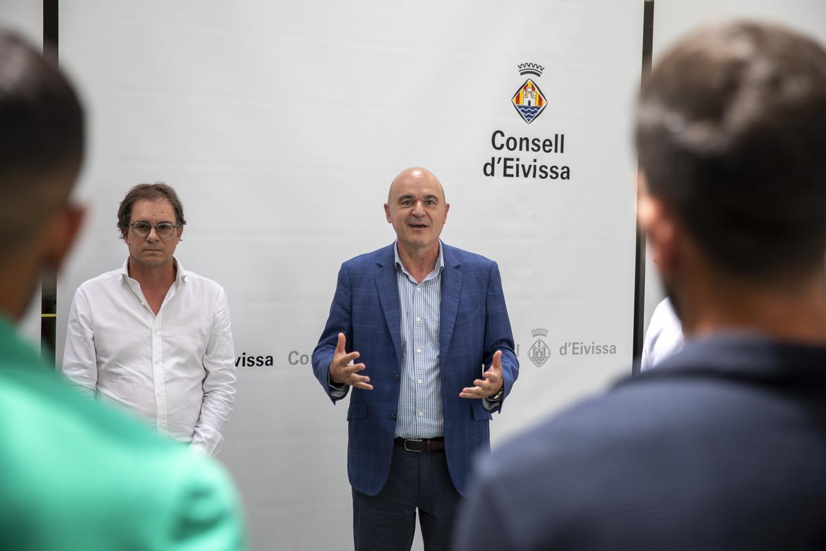 Reconocimiento del Consell de Ibiza a la PE Sant Jordi tras su ascenso a Tercera RFEF
