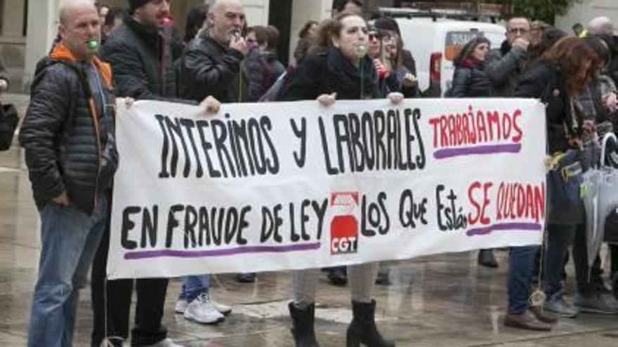 Protesta de los interinos del Ayuntamiento