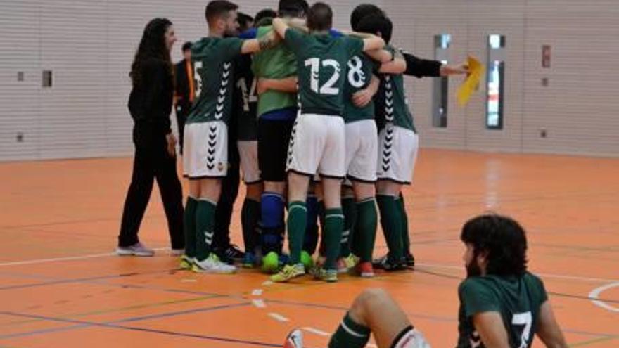 Los jugadores albinegros, durante la competición.