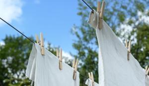 Beneficios de meter bolsas en la lavadora: te sorprenderá su resultado