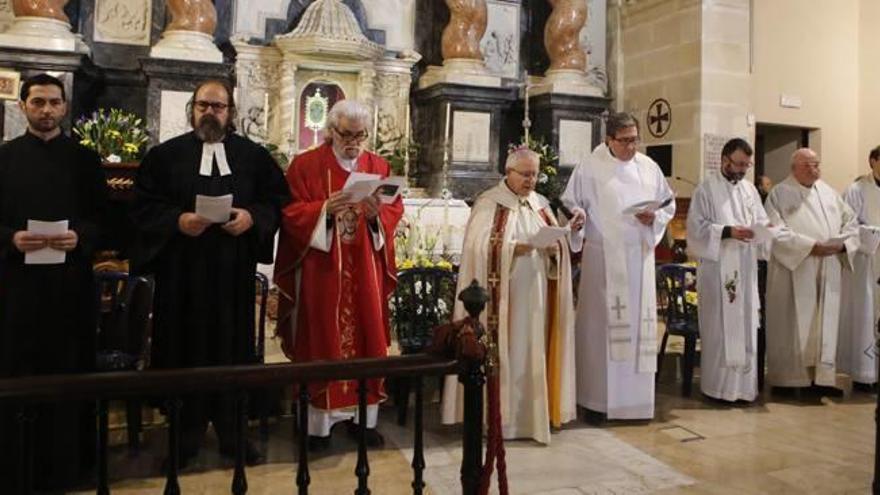 Una Santa Faz universal un día antes de salir la Reliquia