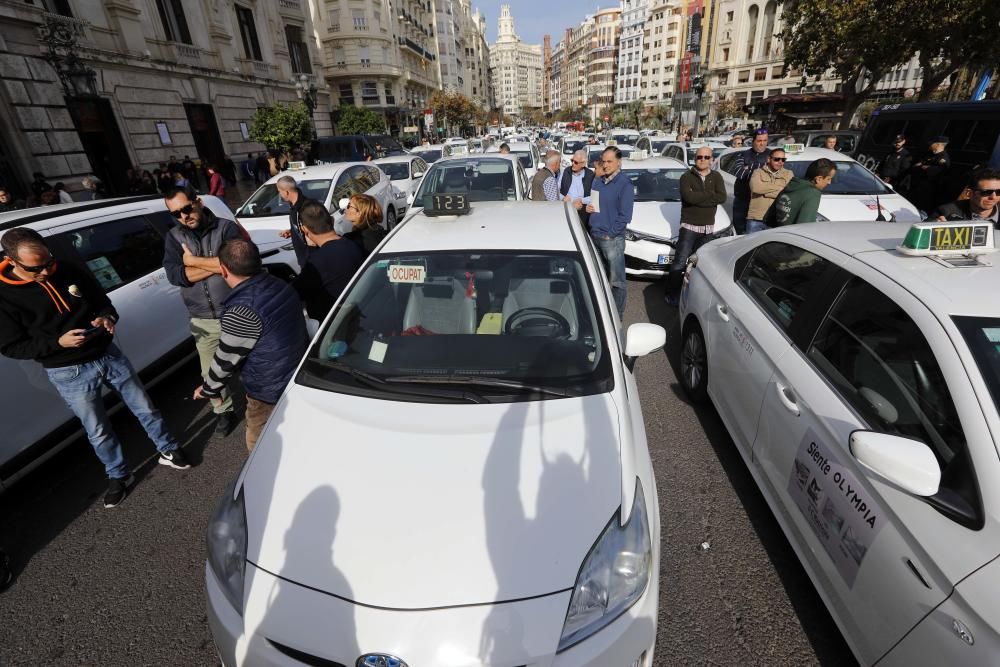 Manifestación de taxistas en València