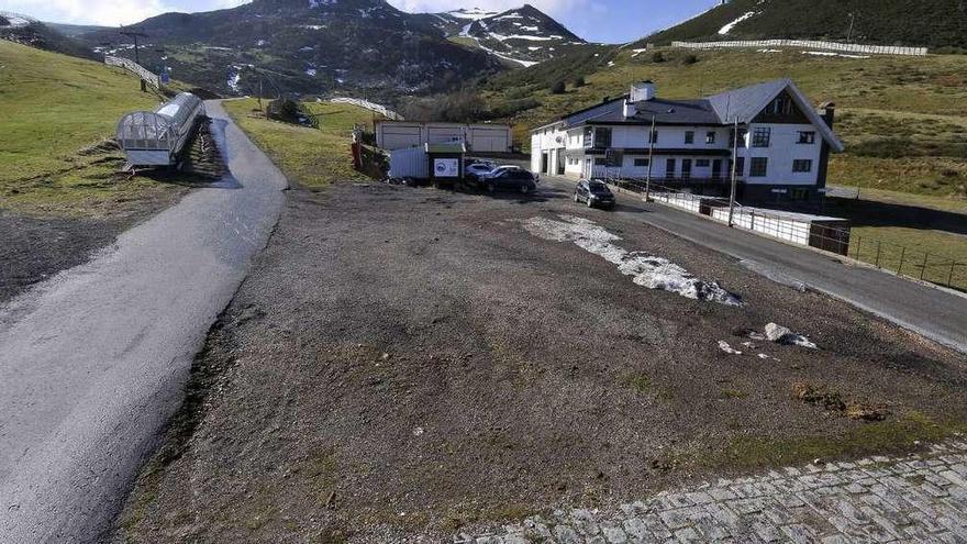 La estación de Valgrande, sin nieve, esta temporada.