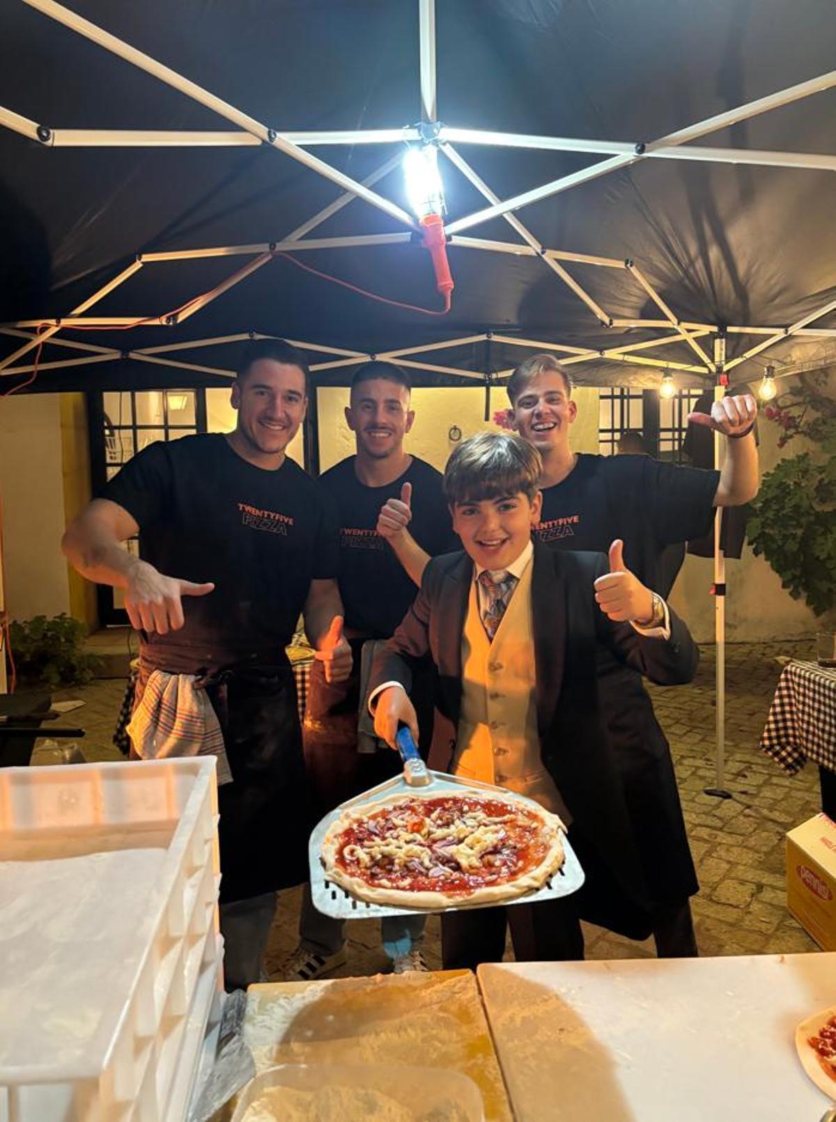 TwentyFive Eventos es una nueva línea de negocio que lleva la pizza napolitana a bodas, bautizos, comuniones o reuniones de amigos