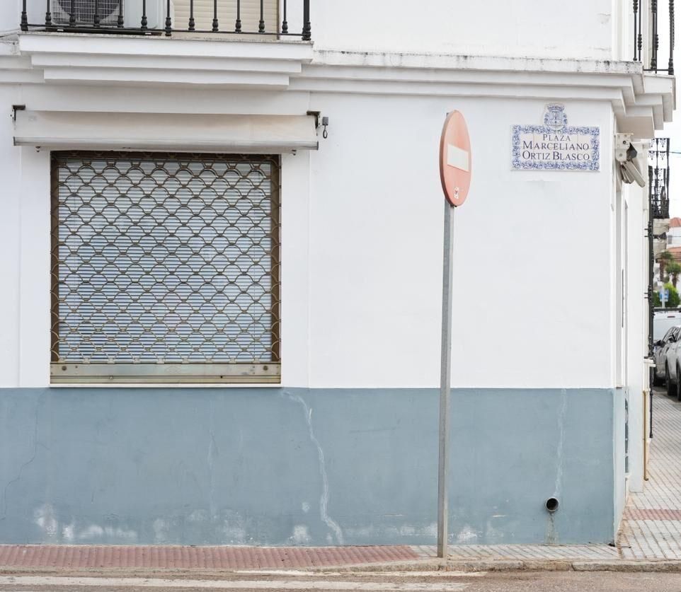 El punto exacto de la calle de Olivenza en la que se produjo el apuñalamiento el miércoles.