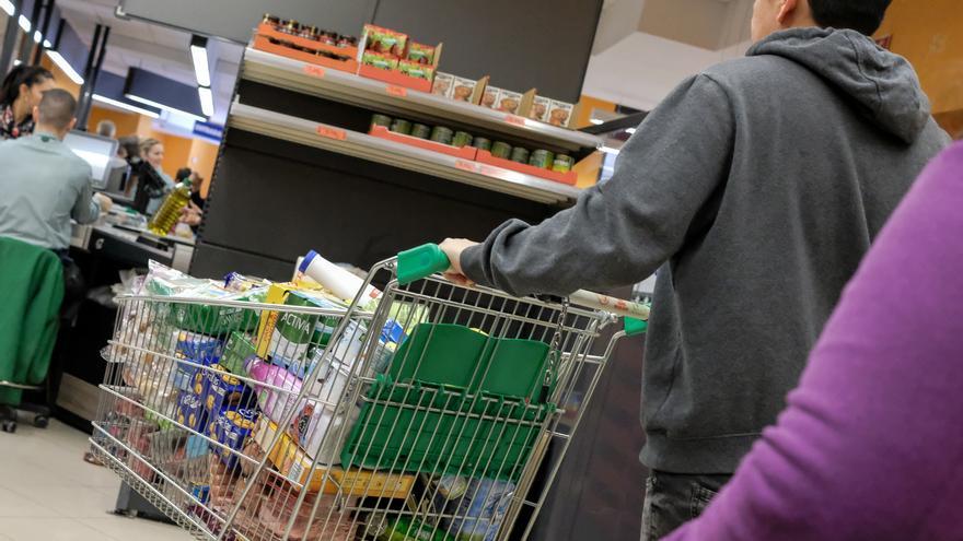 La subida de precios emerge por primera vez como una de las principales preocupaciones de los murcianos