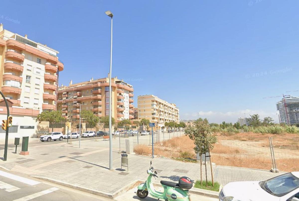 El Ayuntamiento cederá una parcela en el Camino de la Térmica para un instituto y un centro de salud.