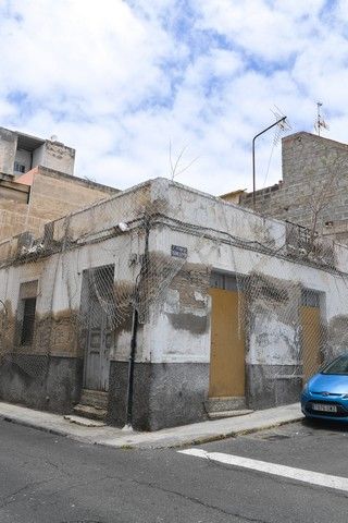 Fotos de casas en ml estado y abandonadas en La Isleta