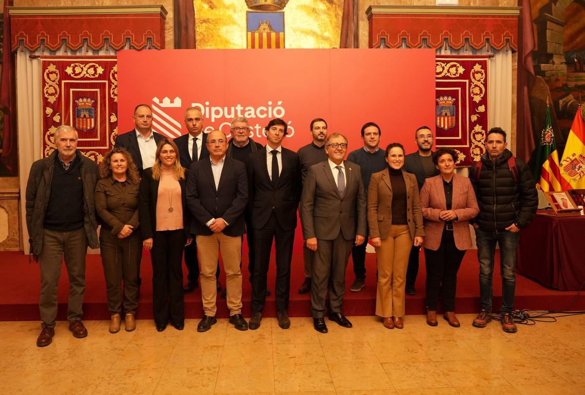 Participantes en la última reunión de la Mesa de la Cerámica.