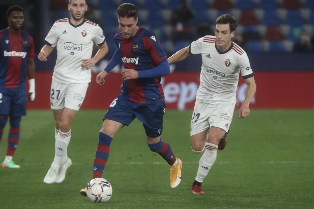 Las mejores fotos del Levante UD - Osasuna