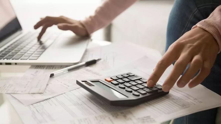 Hacienda confirma que devolverá 1.200 euros en la declaración de la renta a los contribuyentes que cumplan este requisito