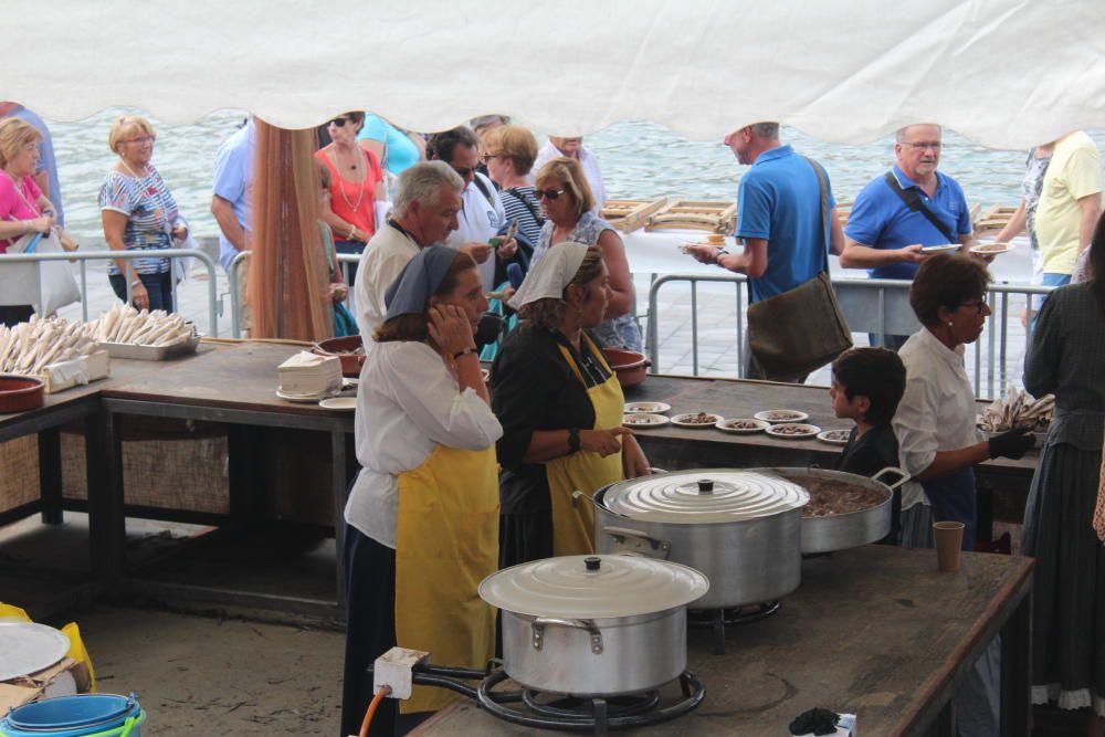 La Festa de la Sal a la platja de les Barques.