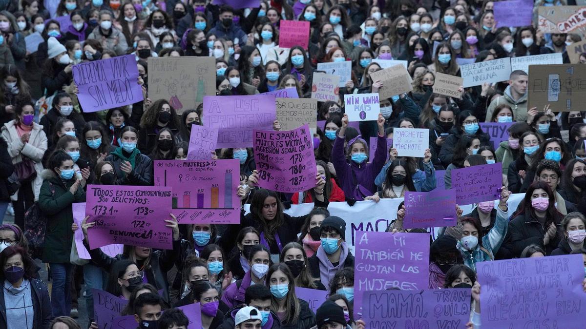 Manifestación por el 8M de 2022, Día Internacional de la Mujer, en Santiago de Compostela