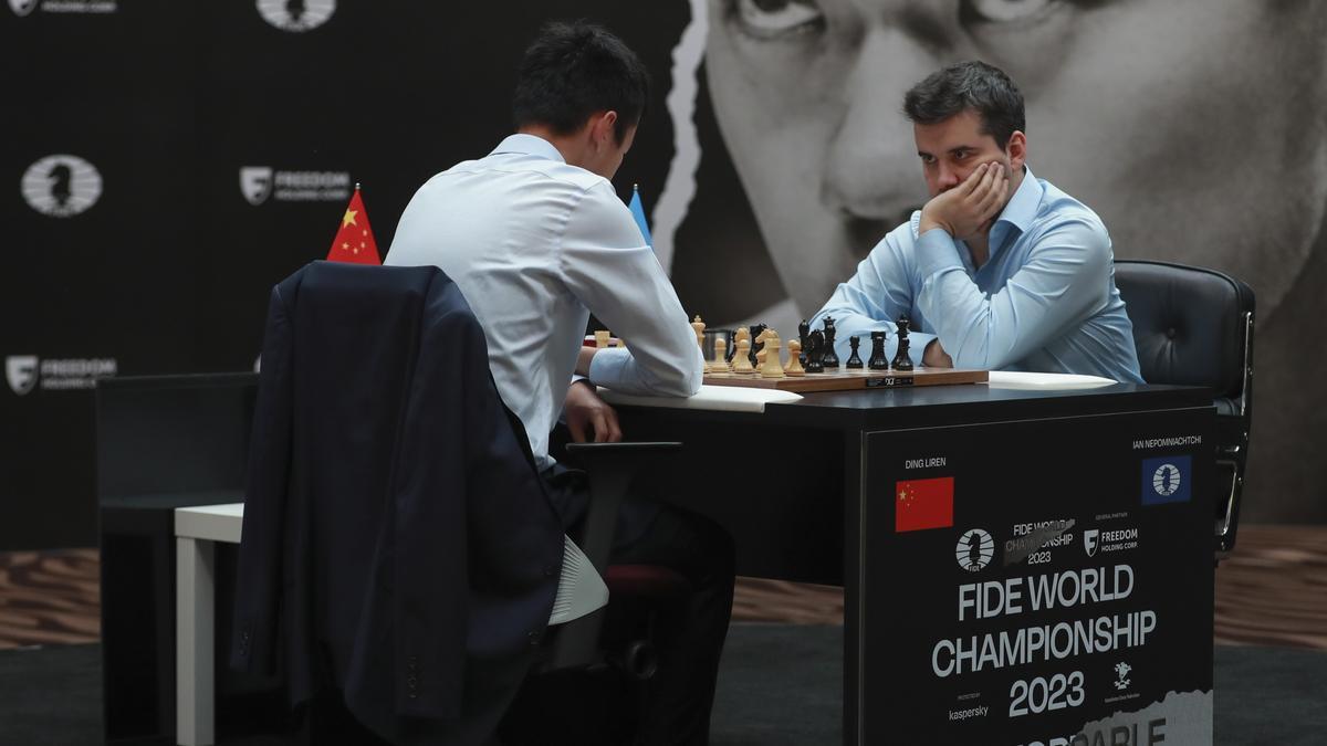 Ding derrota Nepomniachtchti e é o primeiro chinês campeão mundial