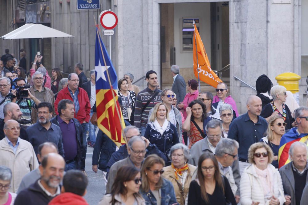 Unes 1.500 persones acompanyen Marta Madrenas a declarar