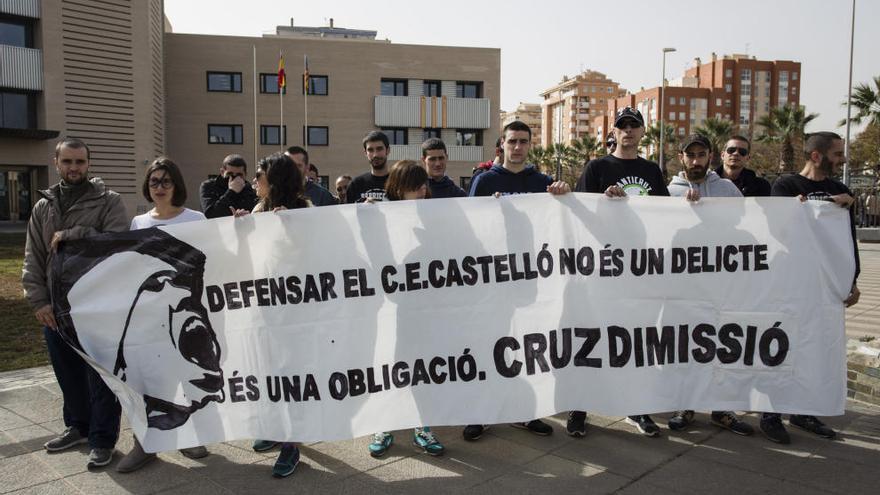 Cruz rechaza un pacto y fuerza  el juicio contra los aficionados