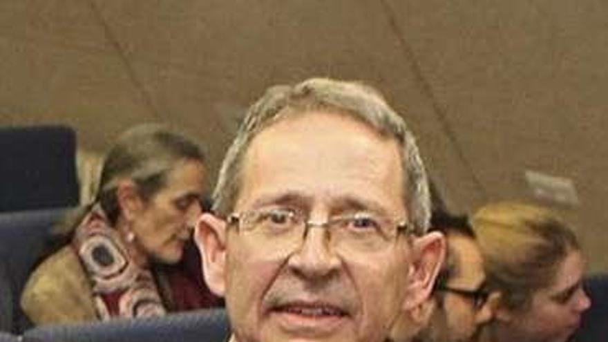 Mario Menéndez.
