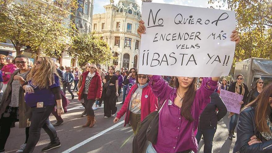 Los expertos piden medidas para proteger a los hijos de maltratadores