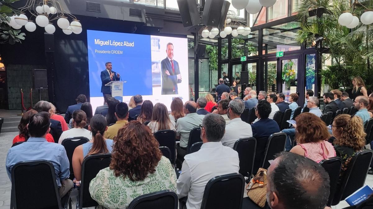 Juan Roca, presidente de Amat, antes