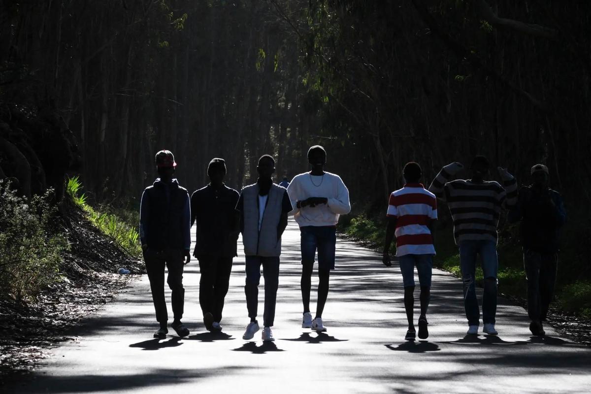 Un grupo de menores extranjeros no acompañados en un centro de acogida, en una imagen de archivo.