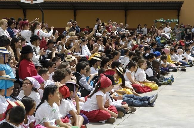 FIESTA DIA DE CANARIAS EN EL COLEGIO AGUADULCE