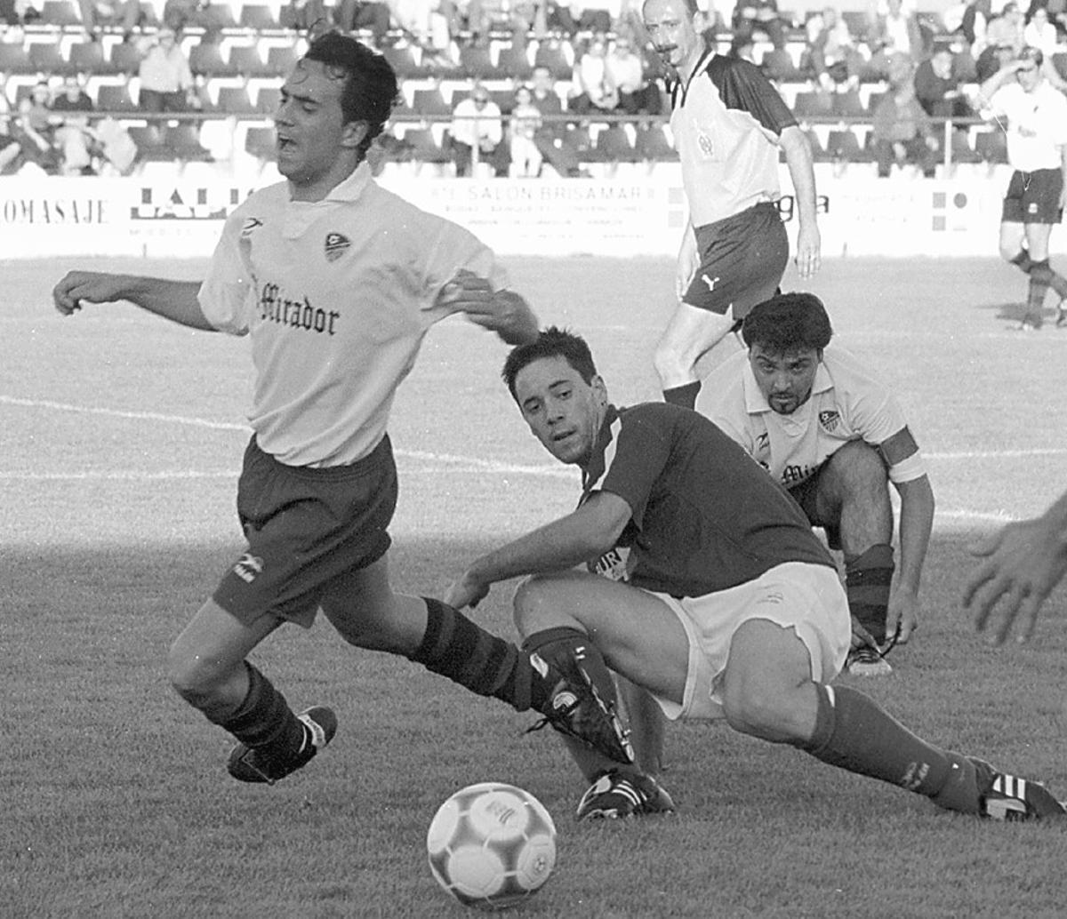 Partido de fútbol entre el Alzira y el Borriana