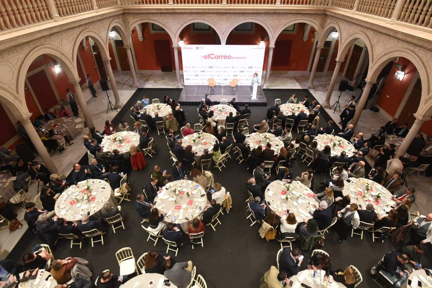 FOTOGALERÍA | #ElCorreopregunta, con María Jesús Montero