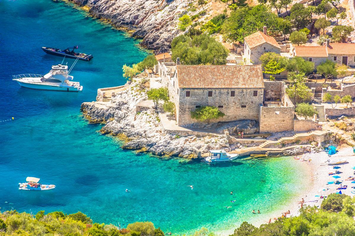 La playa Dubovica en la isla de Hvar