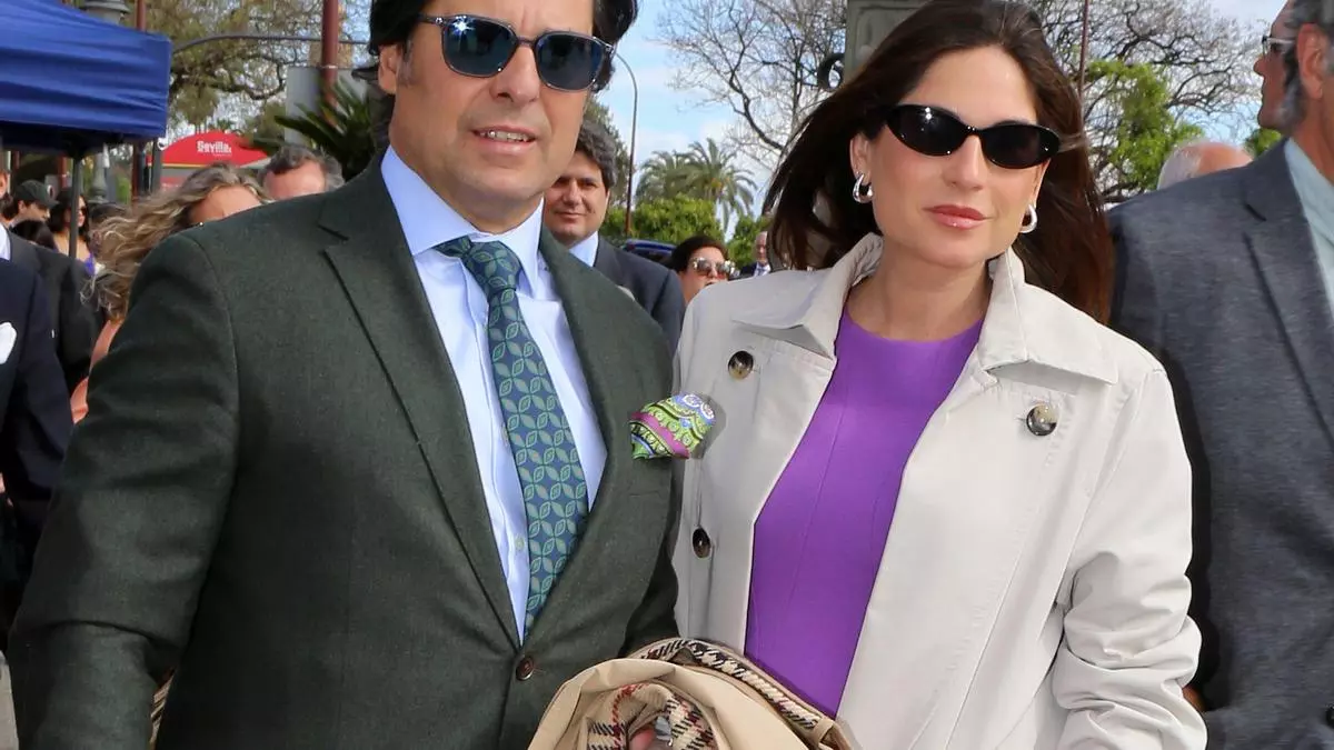 Lourdes Montes, recuperadísima, disfruta de su primer plan junto a Fran Rivera tras el nacimiento de su hijo Nicolás