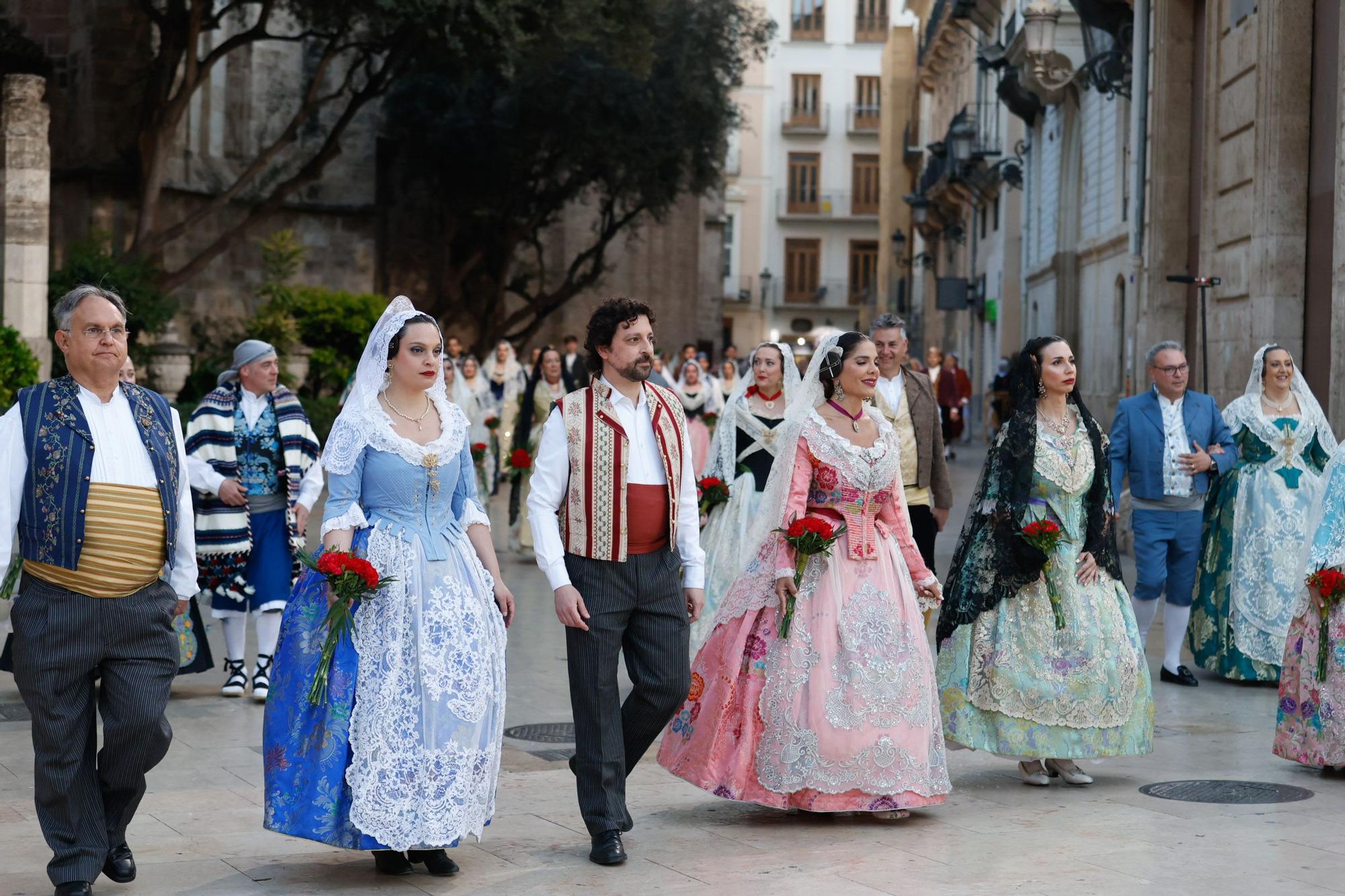 Búscate en el primer día de la Ofrenda en la calle San Vicente entre las 18:00 y las 19:00