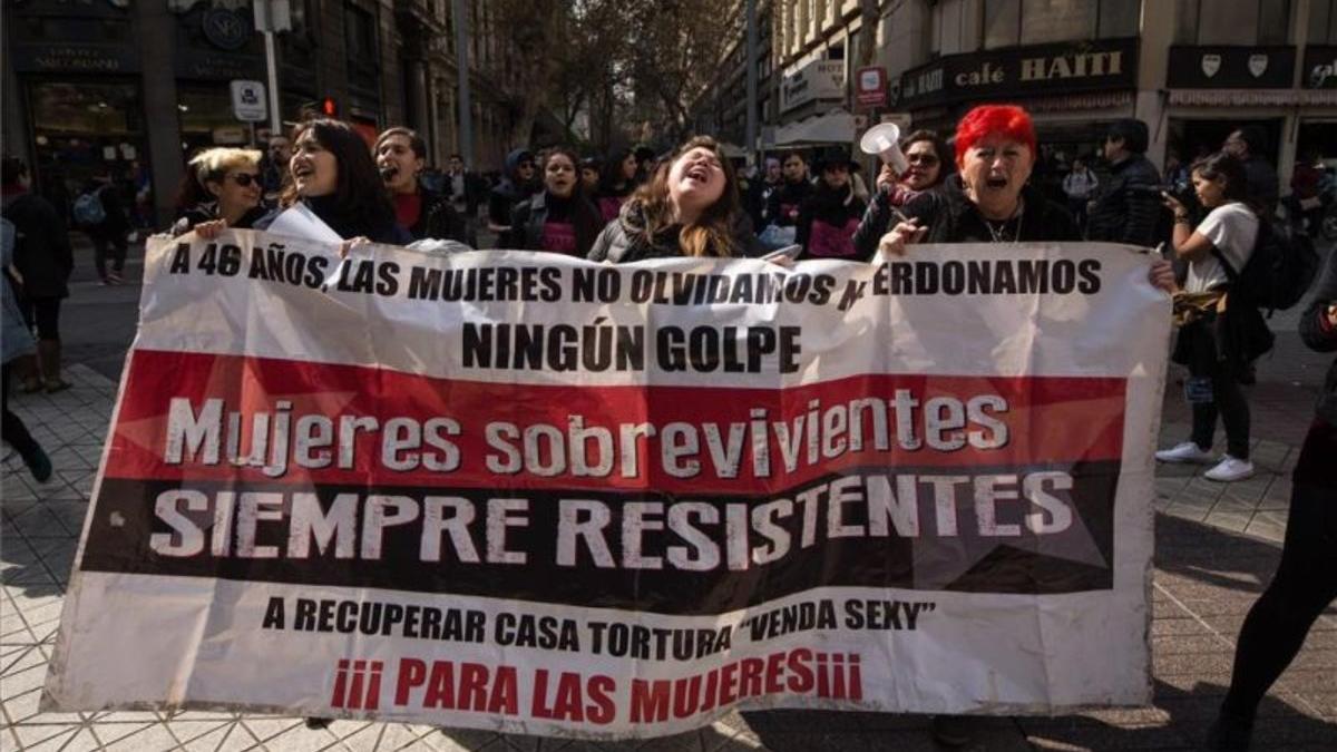 chile-mujeres-protestas