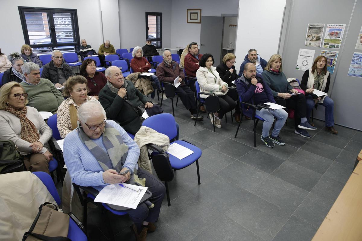 Asistentes a la asamblea.
