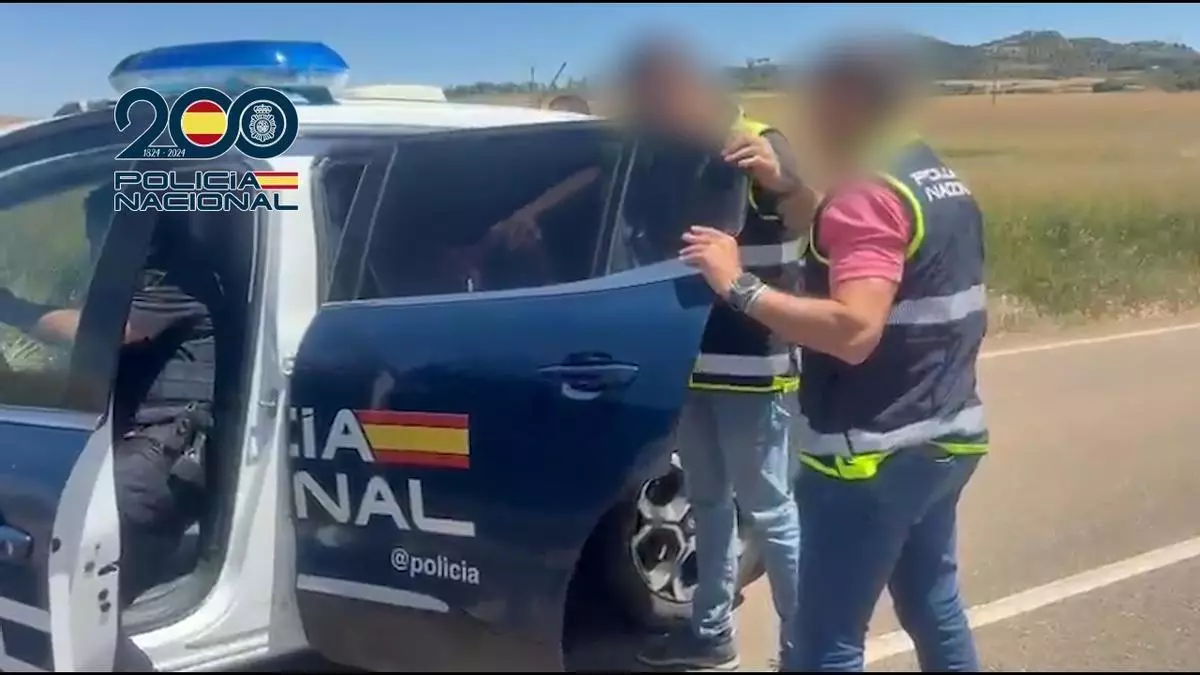 El presunto asesino de Matías de Paula apuñaló a un taxista y trató de robar otro coche durante su huida