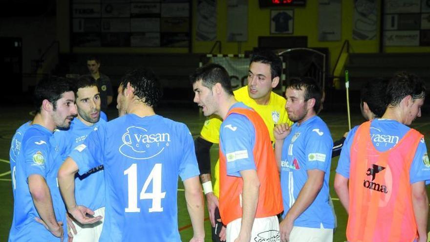 Los jugadores del Vasán-Cubik se han conjurado para conseguir el ascenso. // Bernabé/Javier Lalín