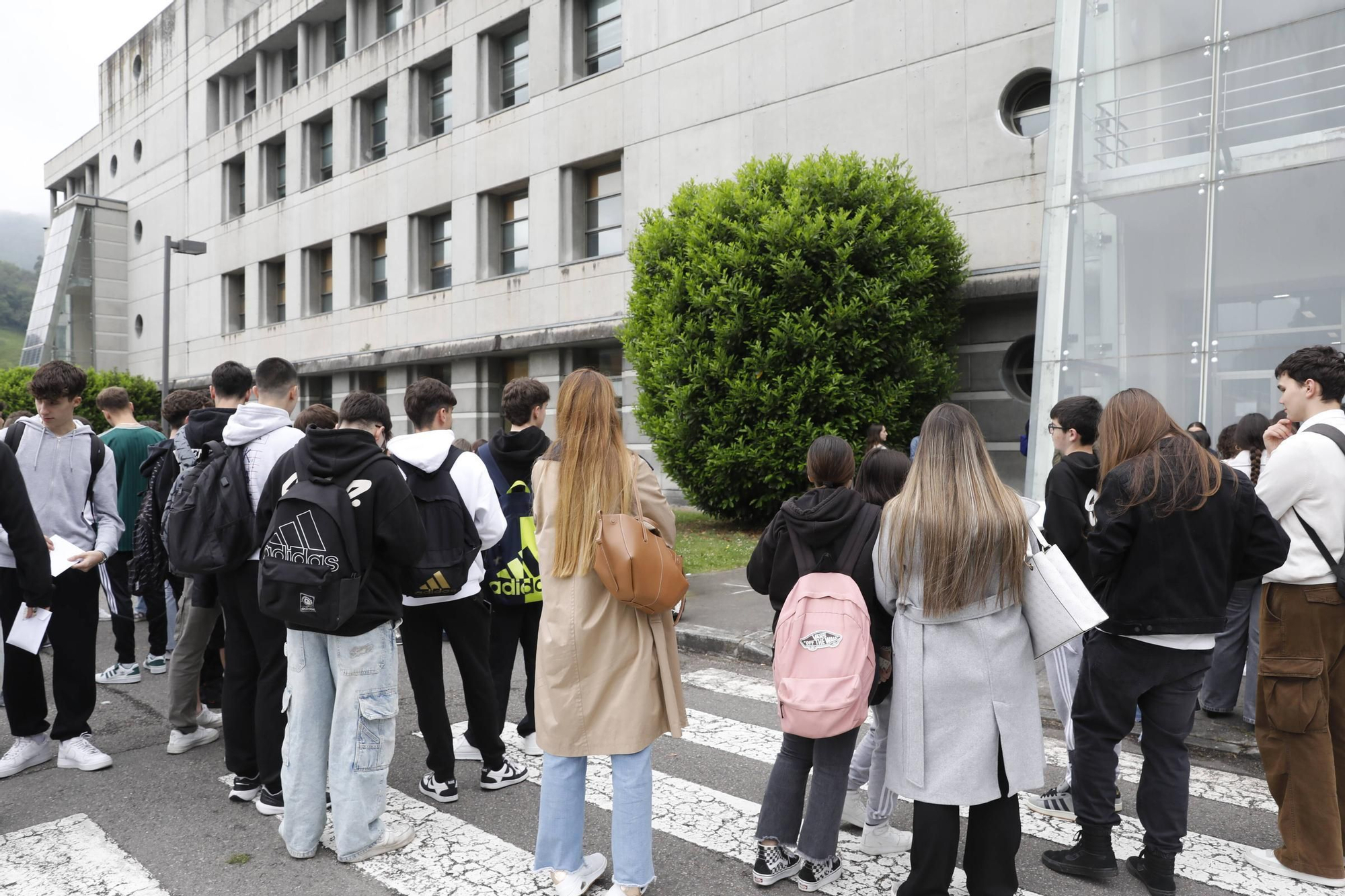 EN IMÁGENES: Así se vivió la primera jornada de la PAU en Asturias