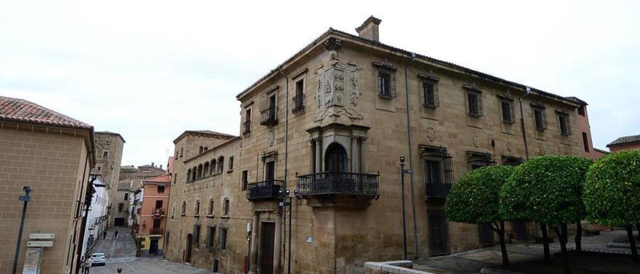 El gobierno de Plasencia cree que la Junta aprobará el alquiler de la Casa del Deán.