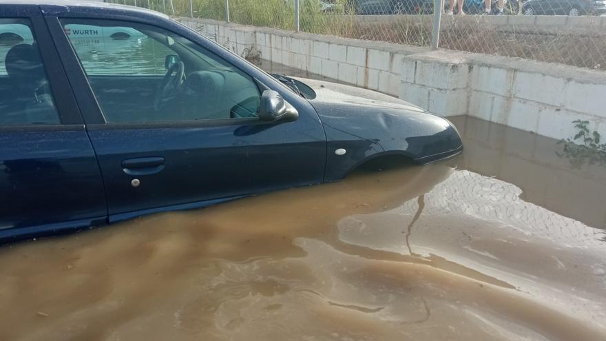 Sacaba Beach, inundada de aguas fecales por la rotura de una tubería