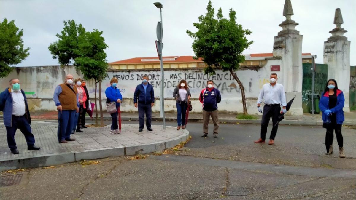 Torrejimeno promete abordar con los vecinos del Distrito Sur el proyecto para San Eulogio