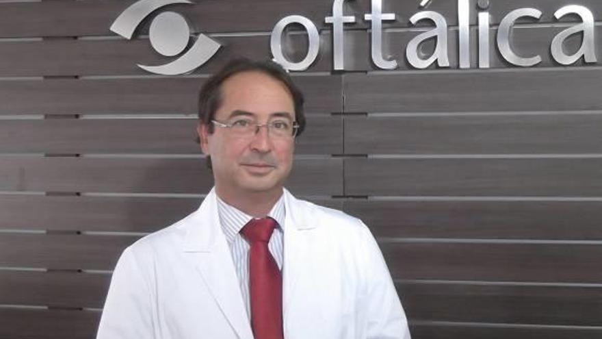 El glaucoma sigue siendo una enfermedad terrible según el doctor Enrique Chipont.