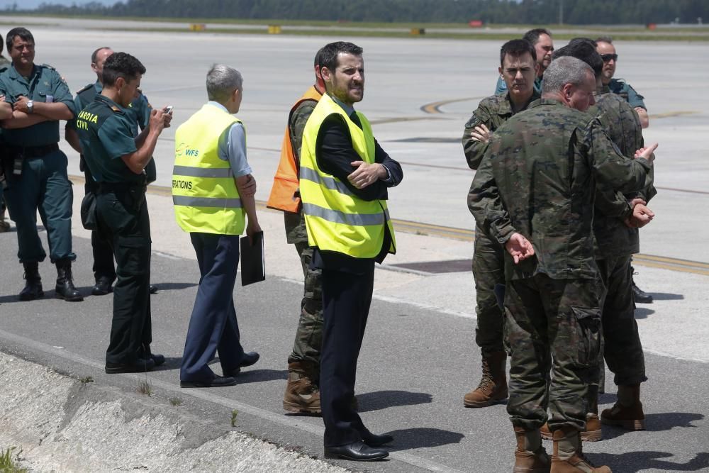 Llegada al aeropuerto de Asturias de los militares procedentes de Polonia